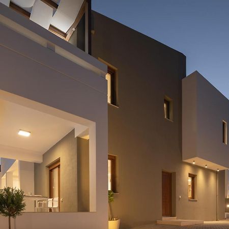 De Light Boutique Villas I II & III - Close To Rethymno, By Thinkvilla 앗시파프론 외부 사진