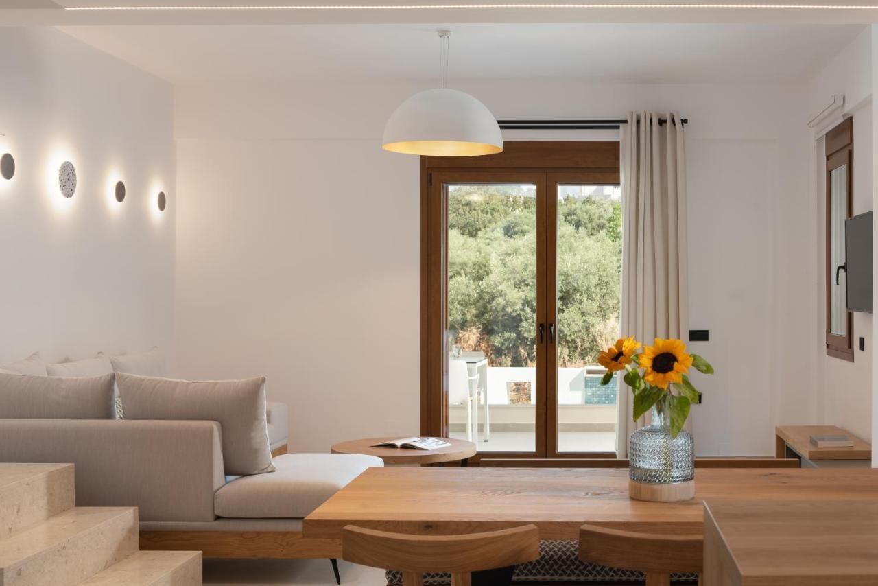 De Light Boutique Villas I II & III - Close To Rethymno, By Thinkvilla 앗시파프론 외부 사진