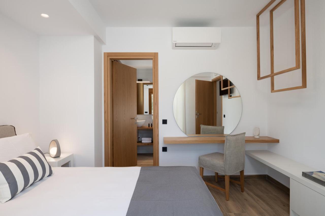 De Light Boutique Villas I II & III - Close To Rethymno, By Thinkvilla 앗시파프론 외부 사진