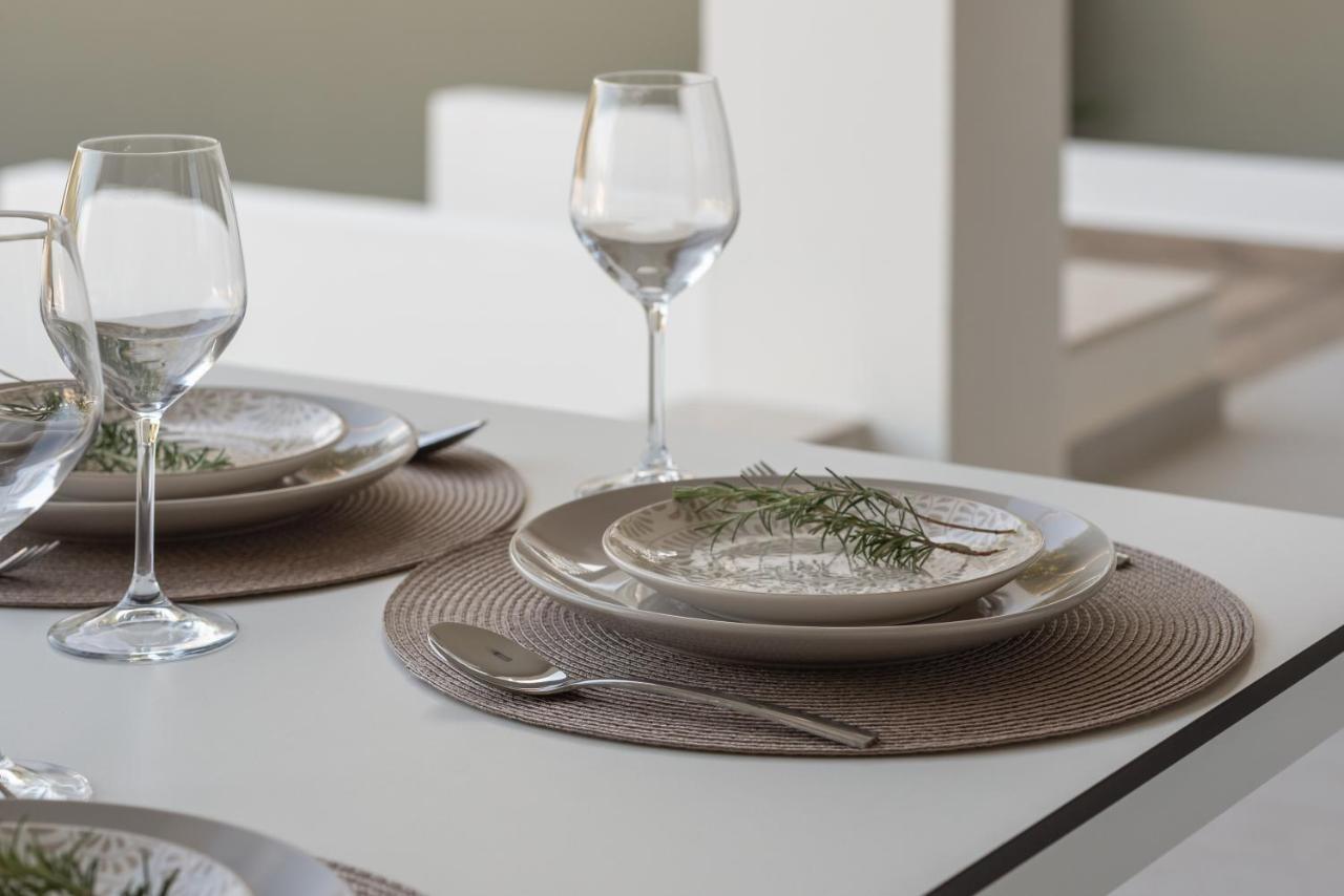 De Light Boutique Villas I II & III - Close To Rethymno, By Thinkvilla 앗시파프론 외부 사진