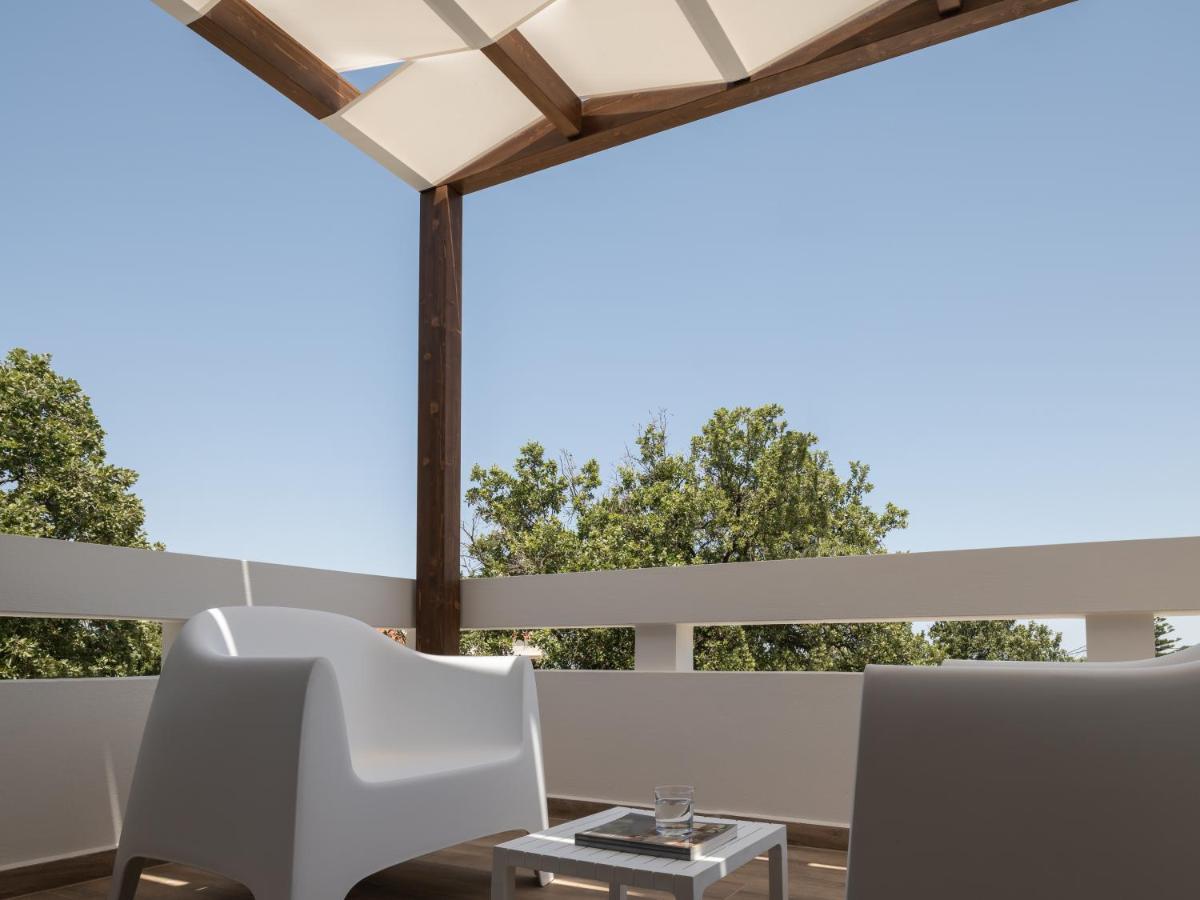 De Light Boutique Villas I II & III - Close To Rethymno, By Thinkvilla 앗시파프론 외부 사진