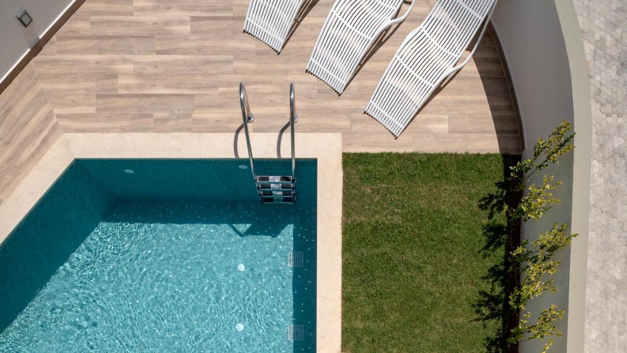 De Light Boutique Villas I II & III - Close To Rethymno, By Thinkvilla 앗시파프론 외부 사진