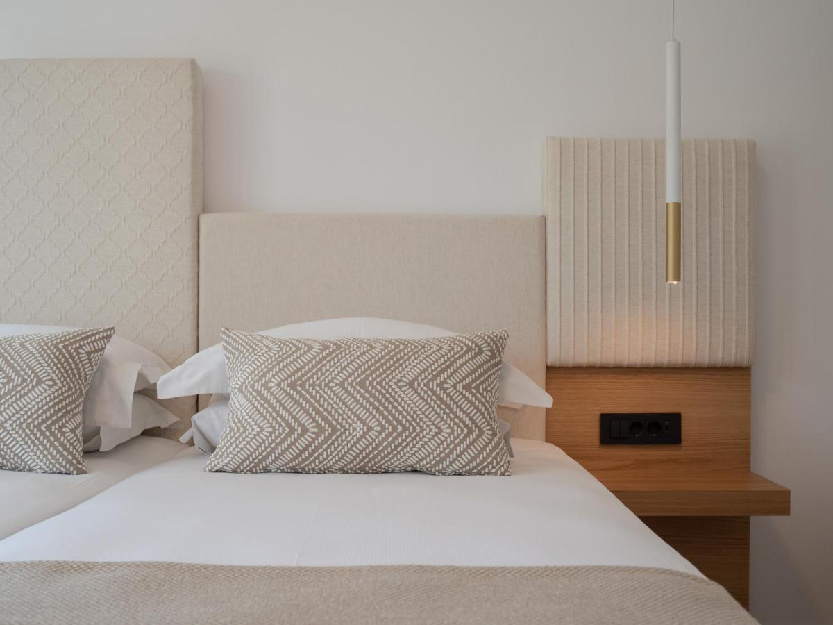De Light Boutique Villas I II & III - Close To Rethymno, By Thinkvilla 앗시파프론 외부 사진