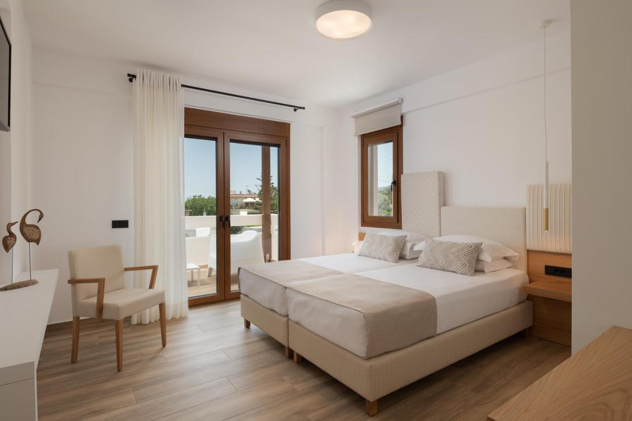 De Light Boutique Villas I II & III - Close To Rethymno, By Thinkvilla 앗시파프론 외부 사진
