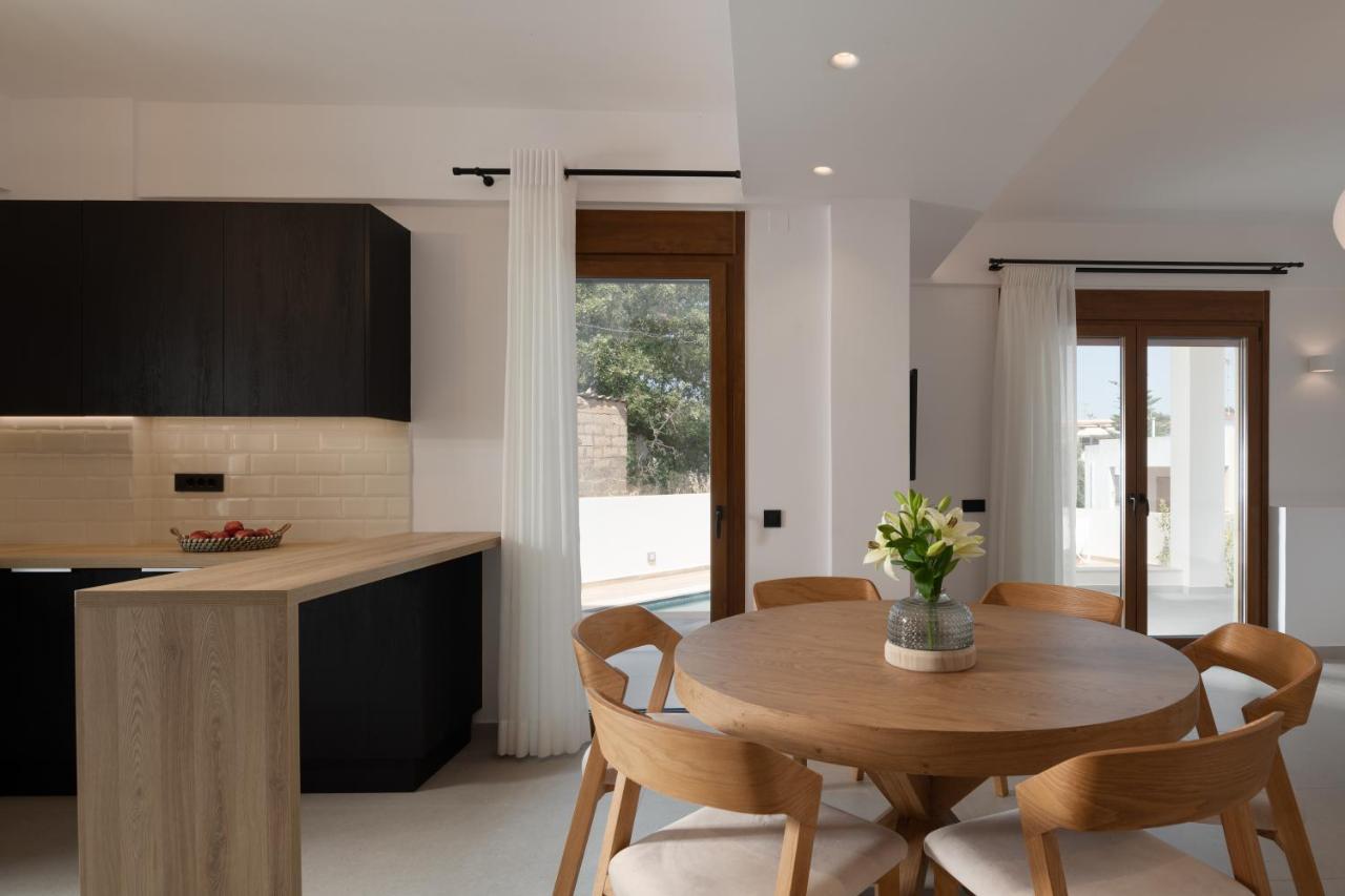 De Light Boutique Villas I II & III - Close To Rethymno, By Thinkvilla 앗시파프론 외부 사진